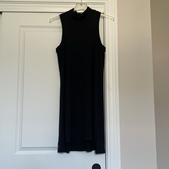 Lululemon Gone for the Week Dress - Picture 5 of 6